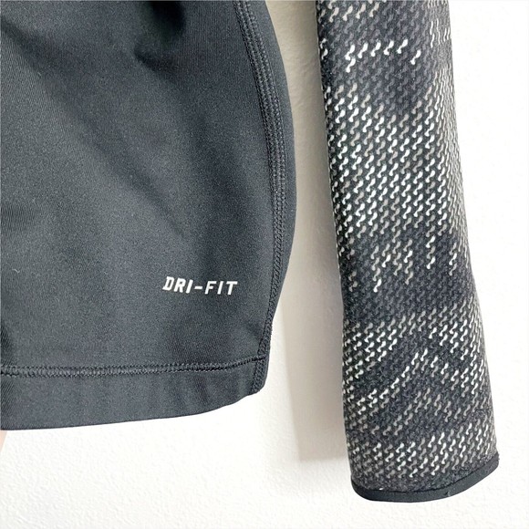 Nike Pro Half Zip Pullover Women’s Medium Black Stretch Athletic Casual Workout - Picture 3 of 13